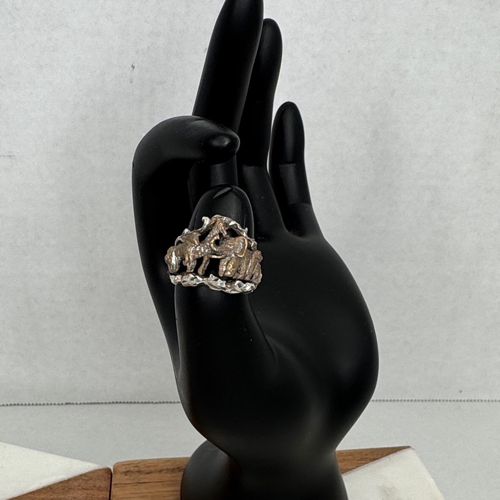 OTT Safari Animal Design Sterling Silver Ring Size 6.5 (6.6g) Lot D50
